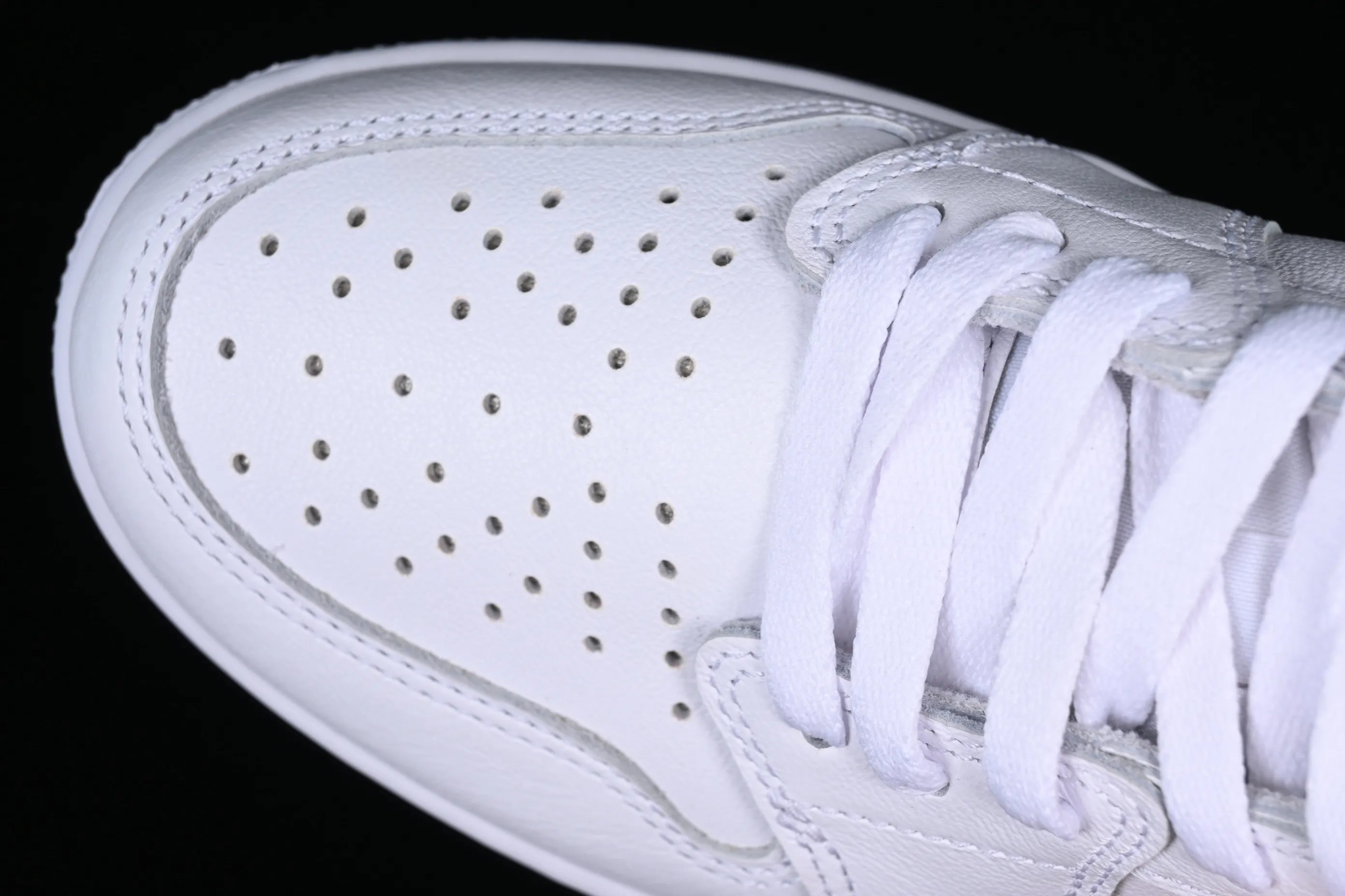 All categories Air Jordan Jordan series basketball shoes Air Jordan 1 Low LJR version Air Jordan 1 Low OG "Shattered Backboard" AJ1 Joe 1 customized version white buckle low-top basketball shoes CZ0790-100